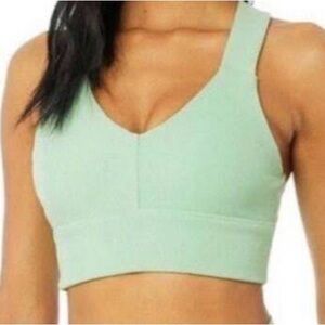NWOT - Alo Yoga Emulate Bra in Honeydew size Small